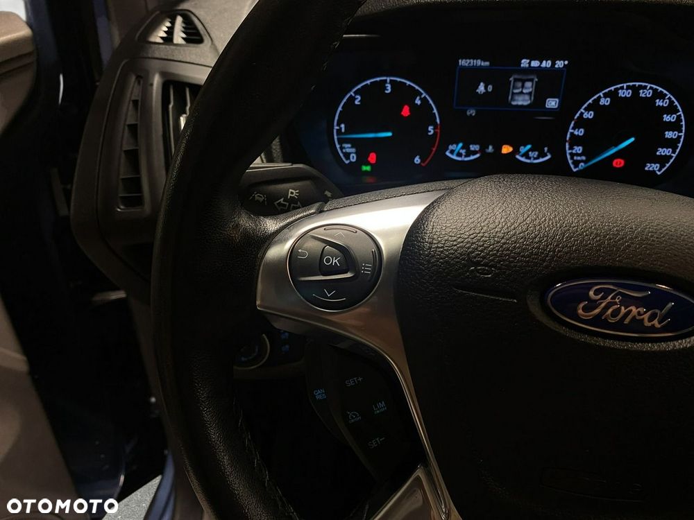 Ford Tourneo Connect Grand - 22