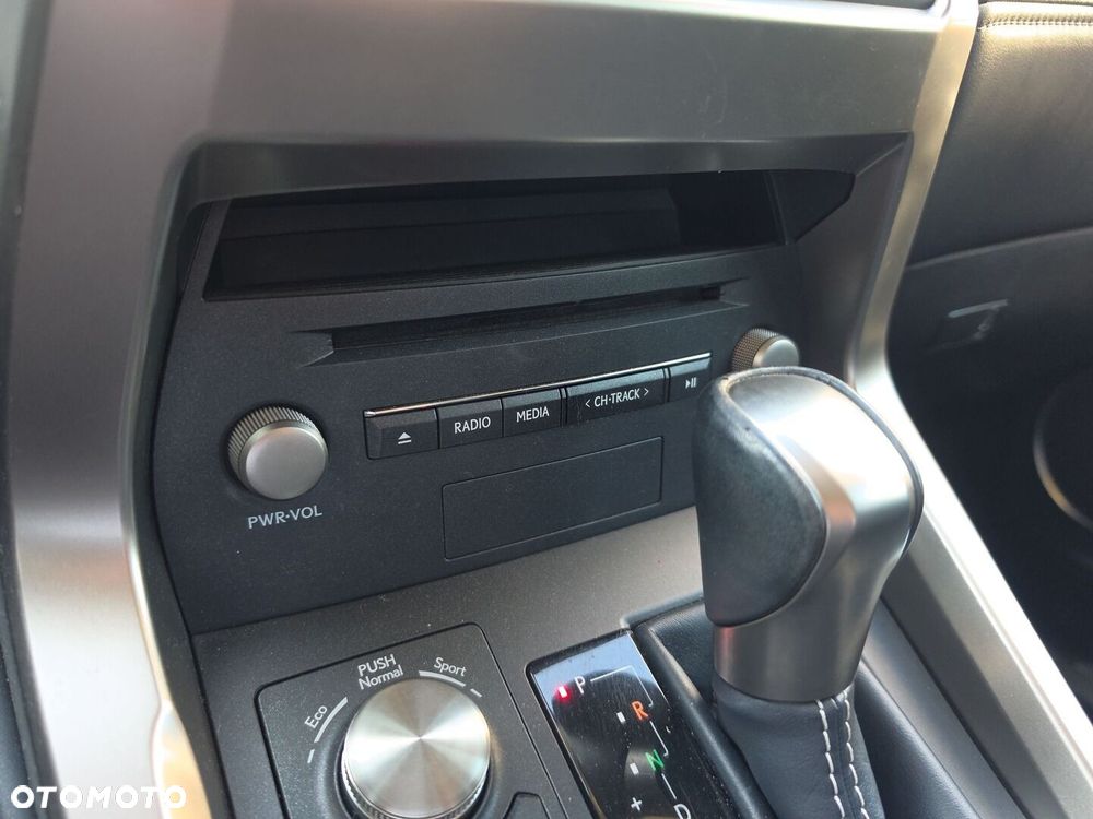 Lexus NX 300h F Impression AWD - 23