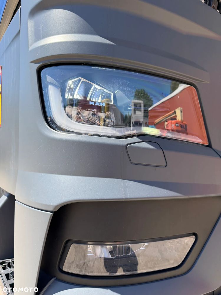 MAN TGX 18.430 MEGA / RETARDER / 3 SZTUKI / BIAŁY KOLOR OKLEJONY FOLIĄ / 1 WŁAŚCICIEL / SALON POLSKA / LOW DECK / KLIMA POSTOJOWA / MAŁE PRZEBIEGI TYLKO 360-420 TYS. KM / 2022 ROK PRODUKCJI !! - 8