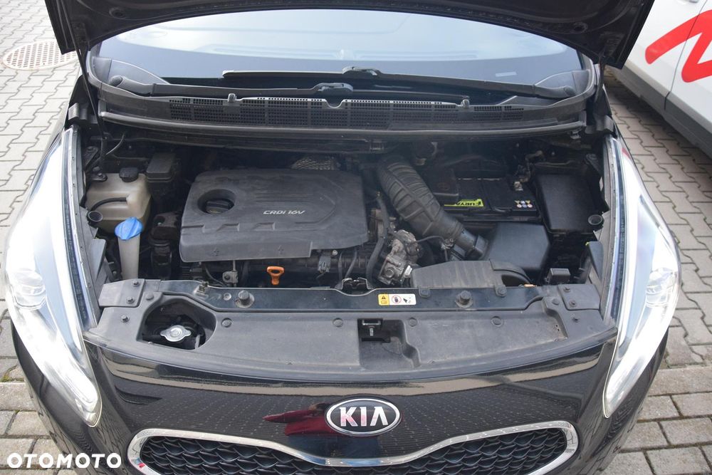 Kia Carens 1.7 CRDi 141 ISG Spirit - 25