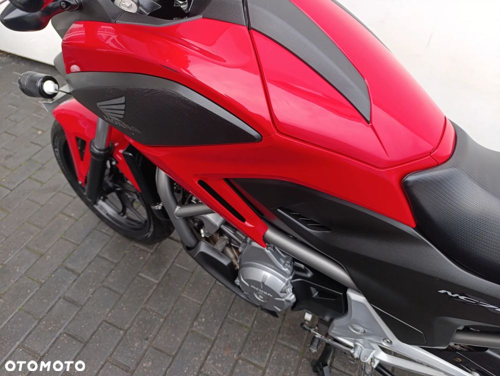 Honda NC - 16
