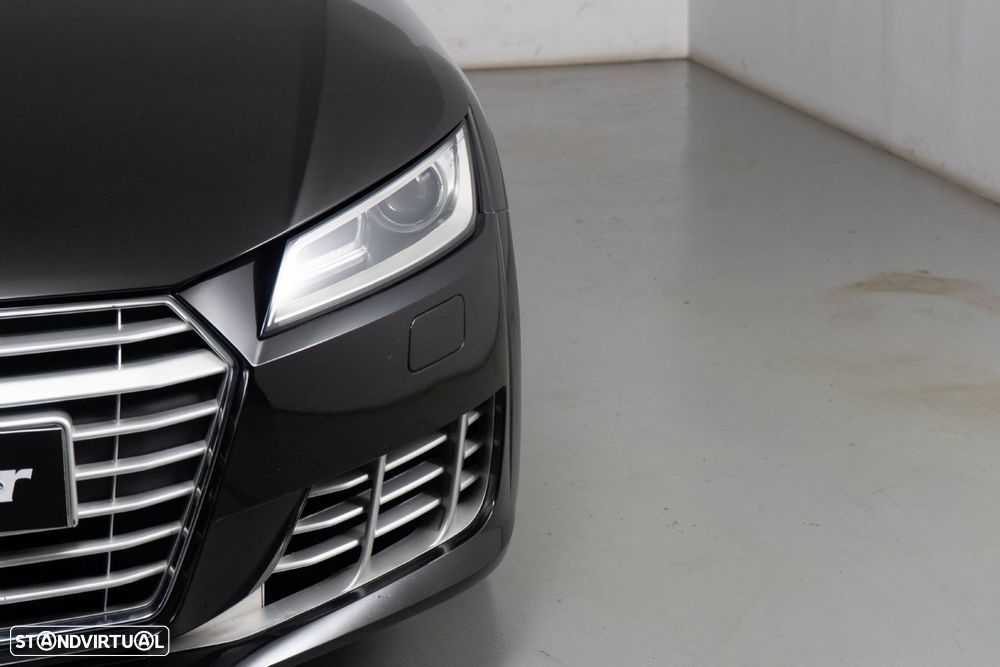 Audi TT Coupé - 16