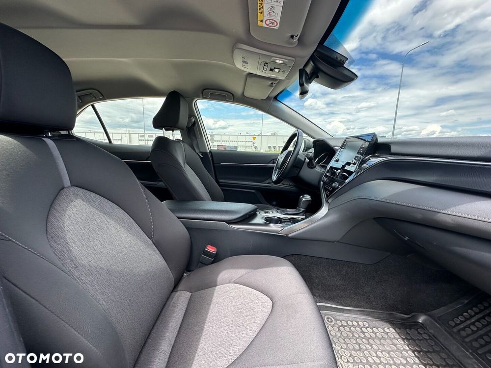 Toyota Camry 2.5 Hybrid Comfort CVT - 17