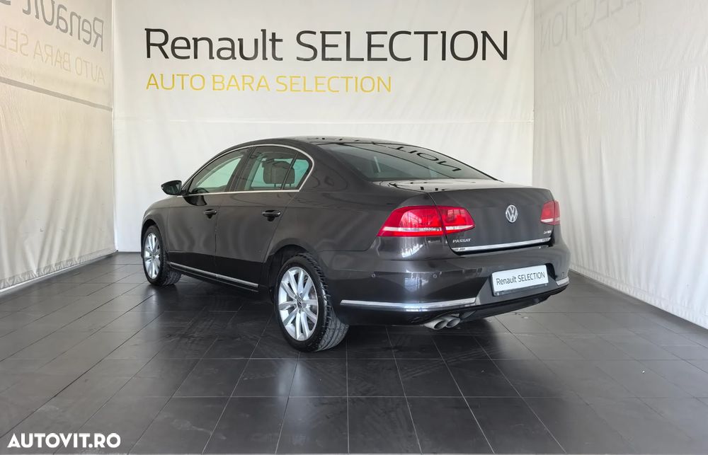 Volkswagen Passat 2.0 TDI BlueMotion Tehnology Highline DSG - 2