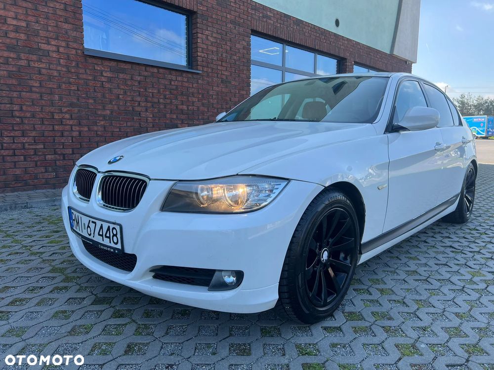 BMW Seria 3 318i - 1