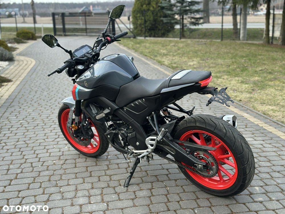 Yamaha MT - 4