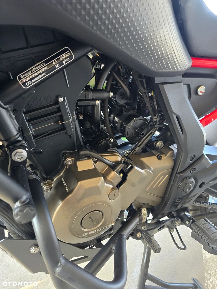 QJMOTOR SRT 600SX - 34