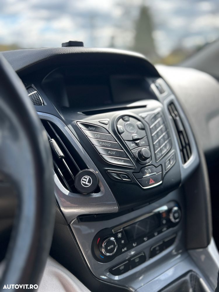 Ford Focus 1.6 TDCi DPF Titanium - 7