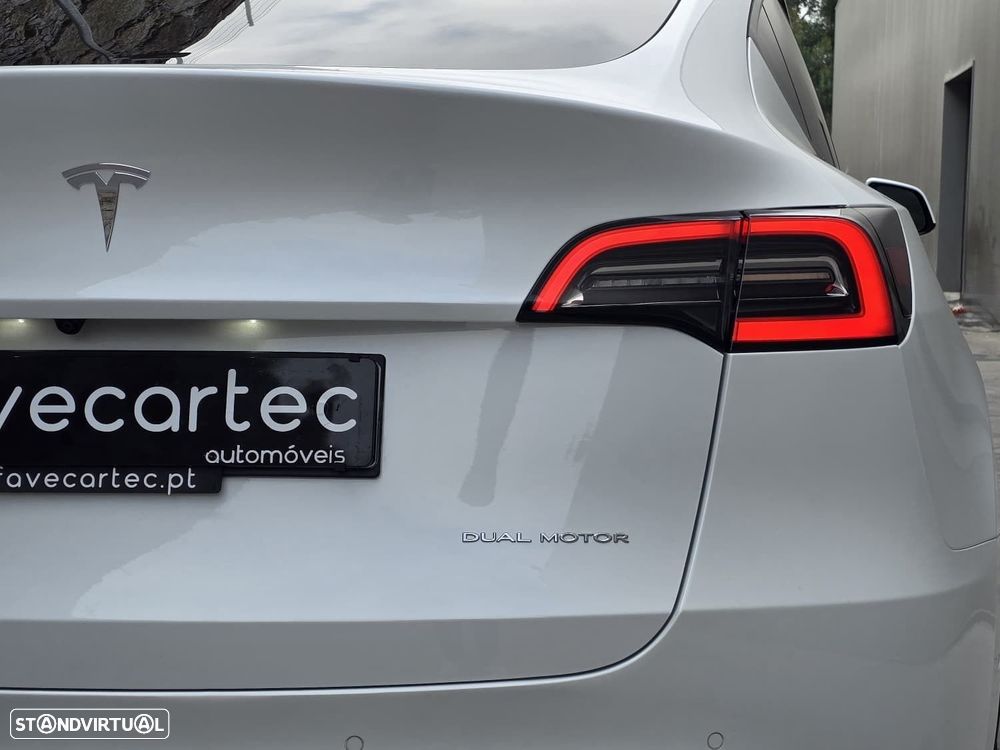 Tesla Model Y Long Range Tração Integral - 15