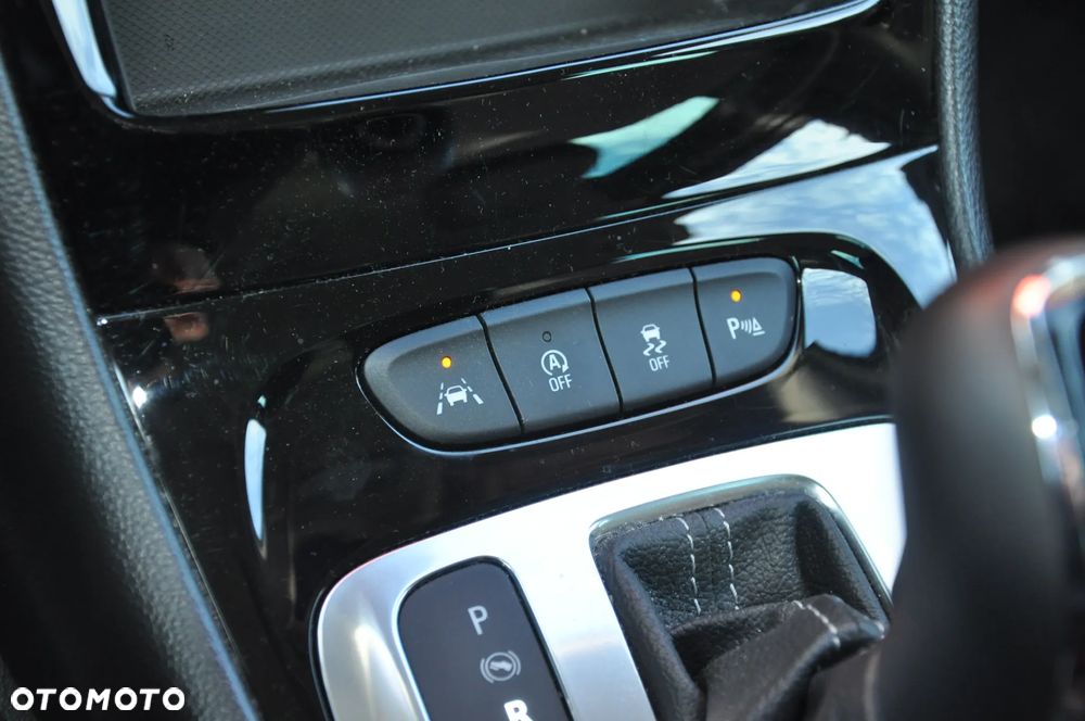 Opel Astra 1.5 D Start/Stop Automatik Design&Tech - 39