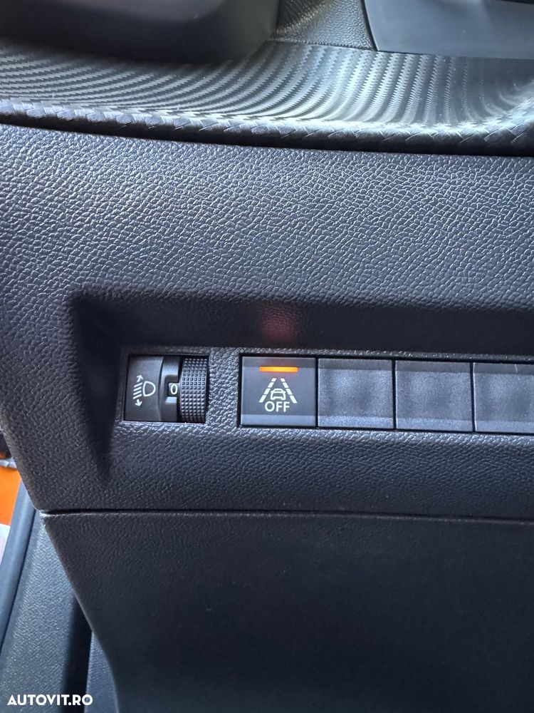 Peugeot 2008 PureTech 100 Allure - 14