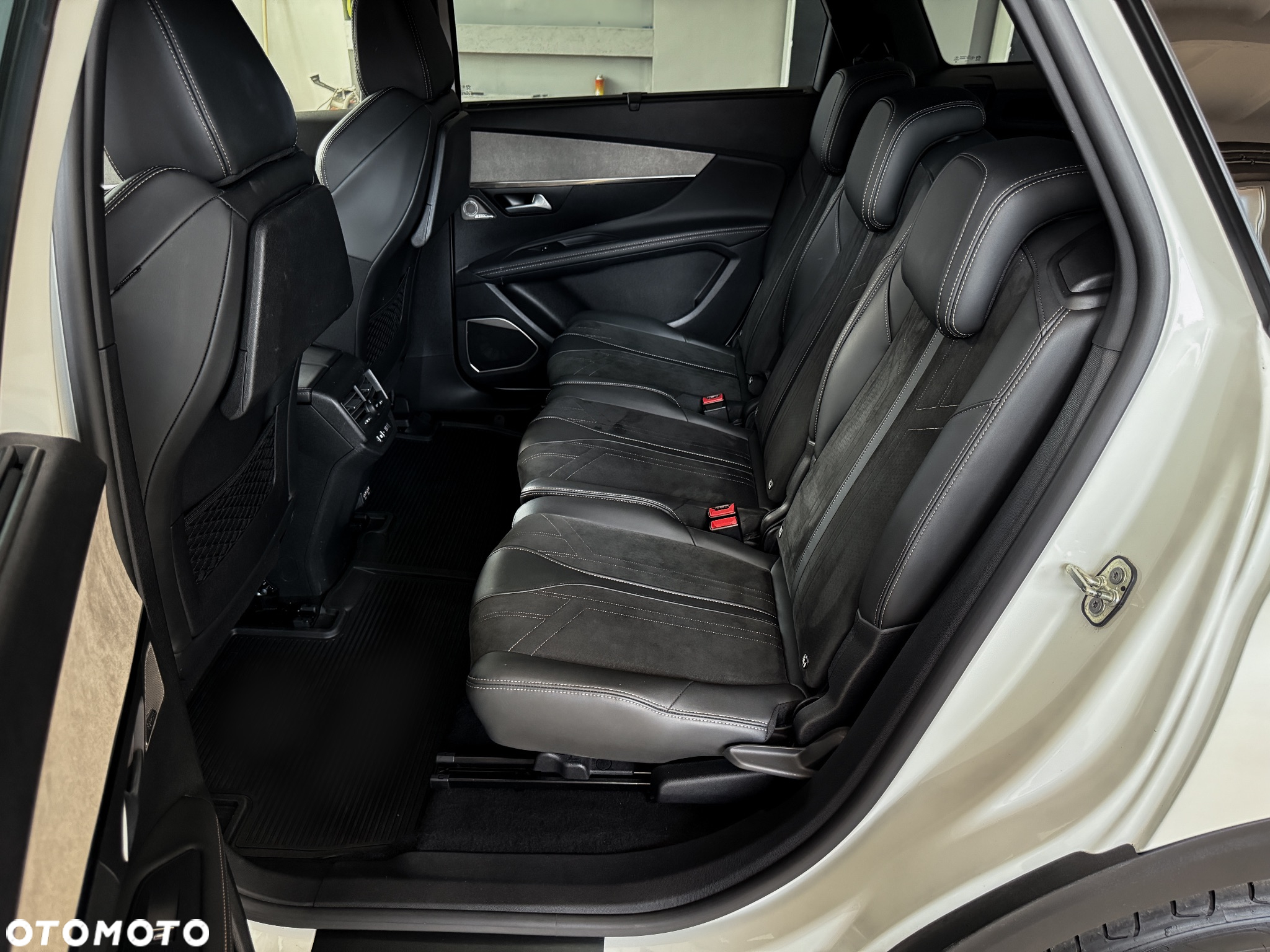 Peugeot 5008 1.6 PureTech GT S&S EAT8 - 21