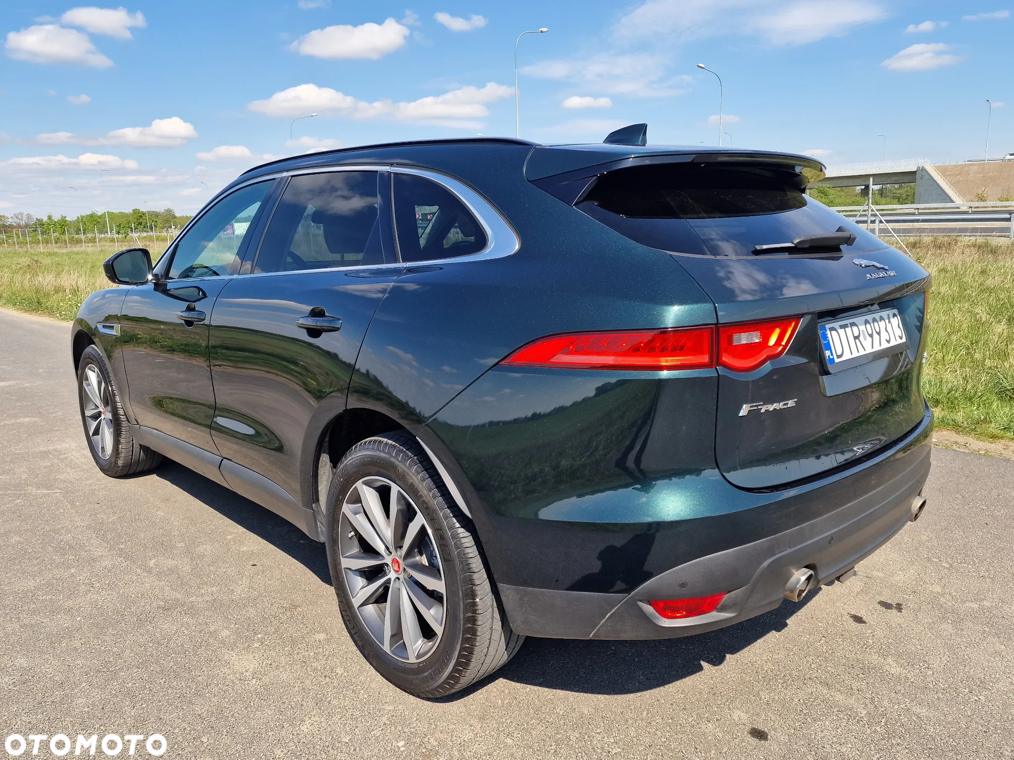 Jaguar F-Pace 35t AWD Prestige - 18