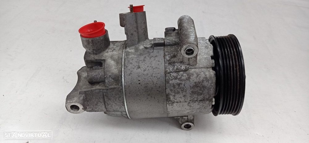 COMPRESSOR AR CONDICIONADO VOLKSWAGEN POLO 2010 -5K0820803HX - 2