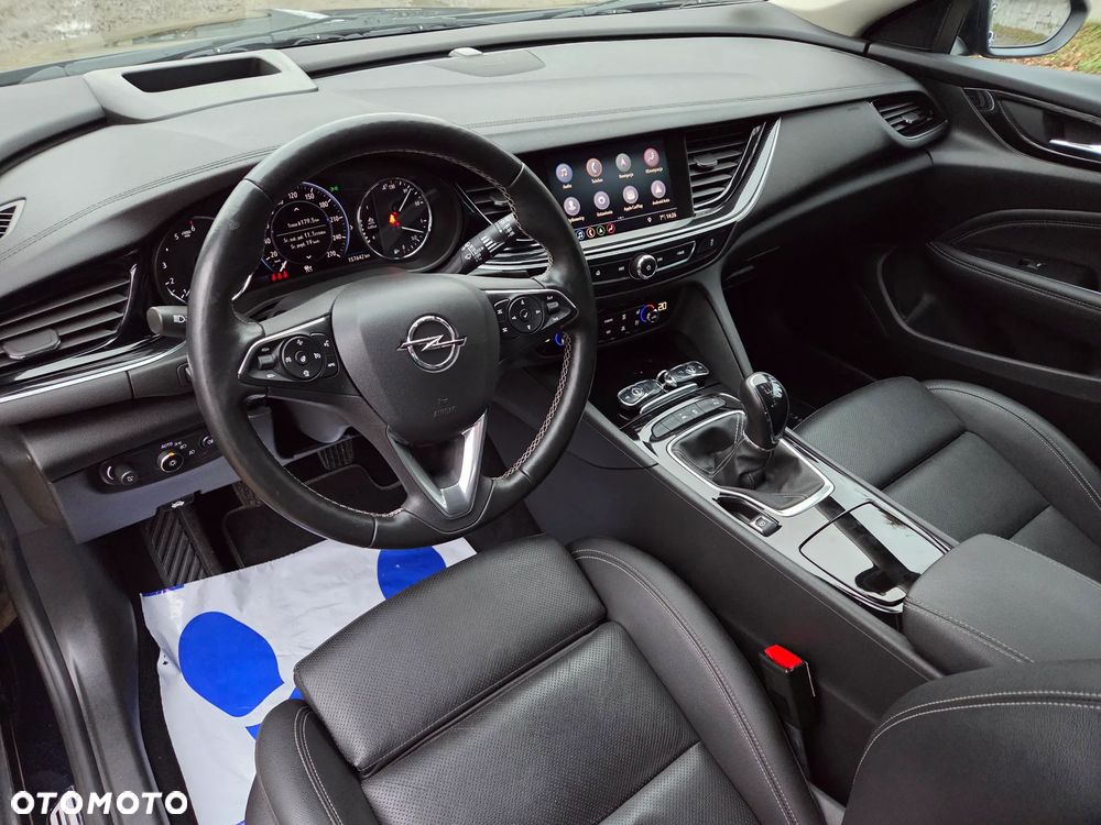 Opel Insignia 2.0 Exclusive - 11