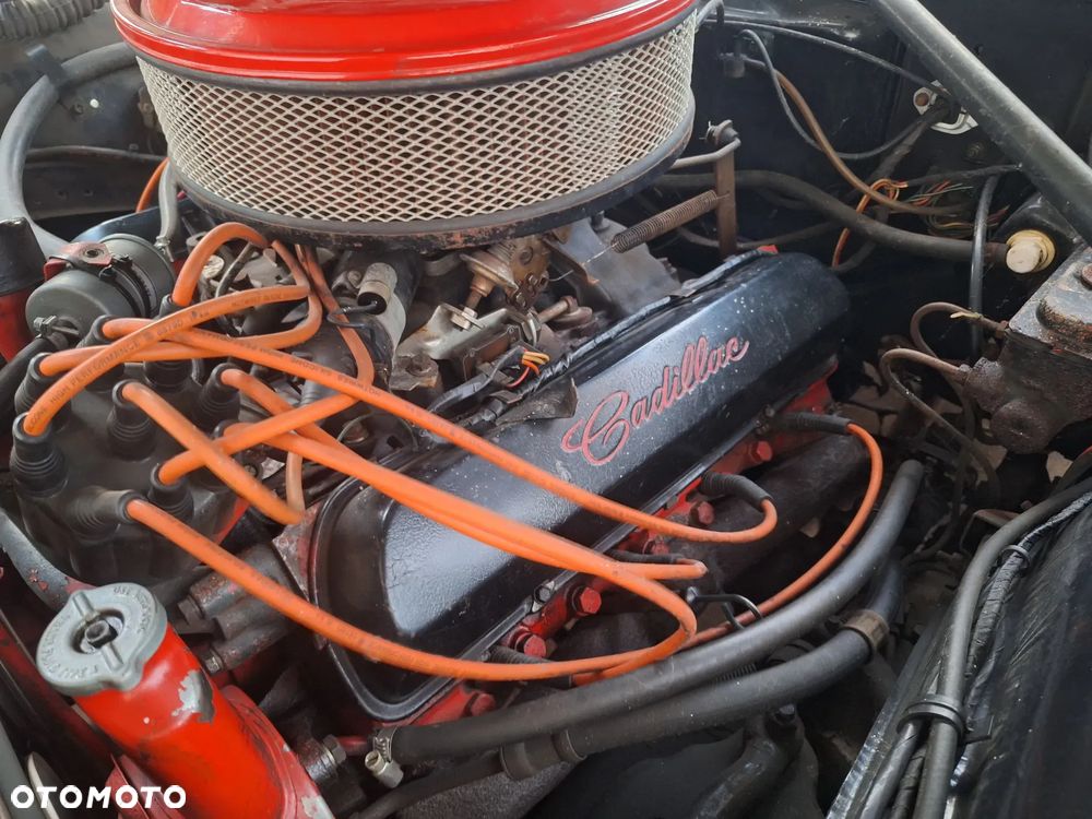 Cadillac Deville - 17