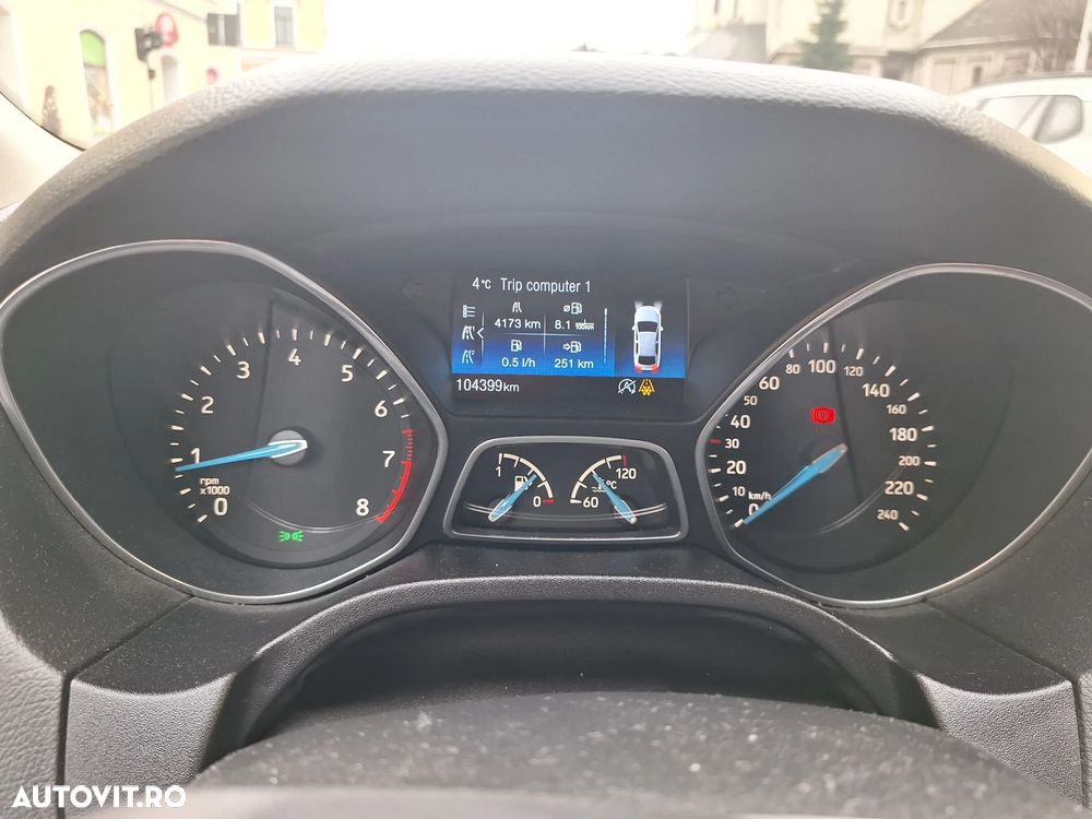 Ford Focus 1.0 EcoBoost Trend - 1