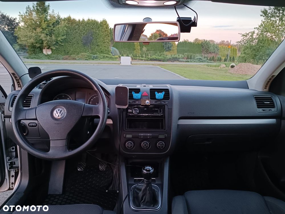 Volkswagen Golf 2.0 TDI Comfortline - 10