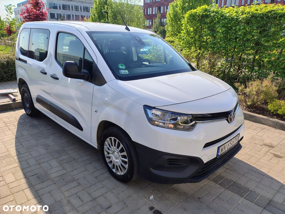 Toyota Proace City Verso 1.5 D-4D Family - 2