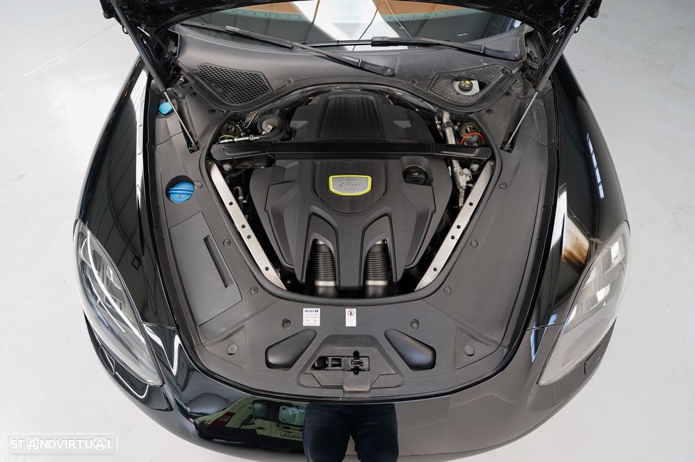 Porsche Panamera Sport Turismo 4 E-Hybrid - 44