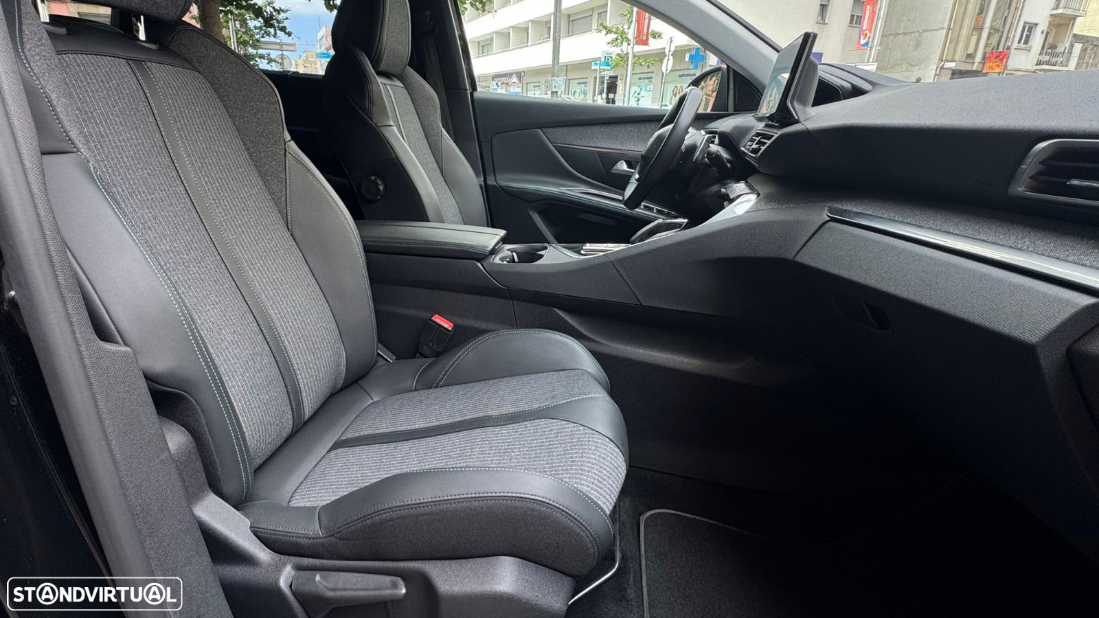 Peugeot 5008 1.5 BlueHDi Allure EAT8 - 15