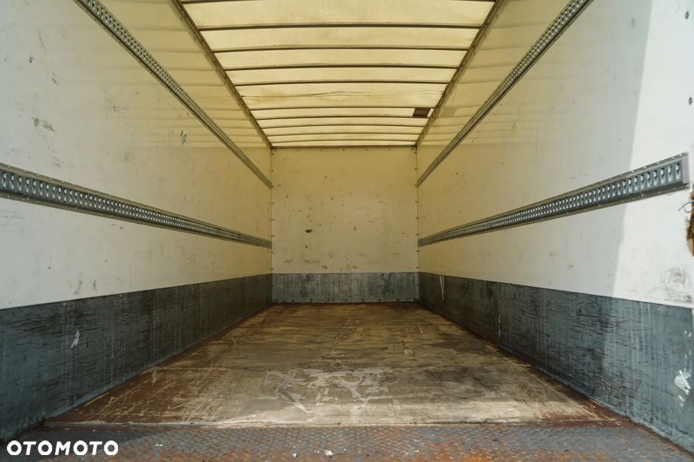 Volvo FM 370 / KONTENER 7,8 M / 4x2 / I-SHIFT / WINDA / EURO 6 - 22