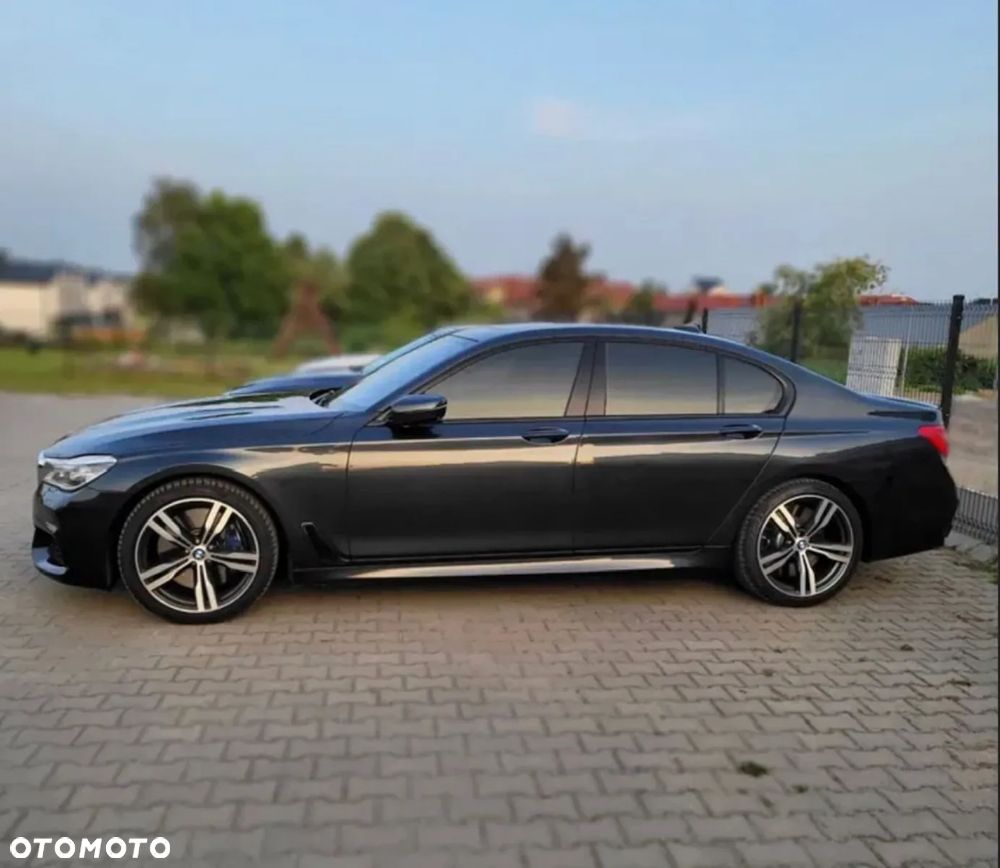 BMW Seria 7 750i xDrive Edition Exclusive - 5