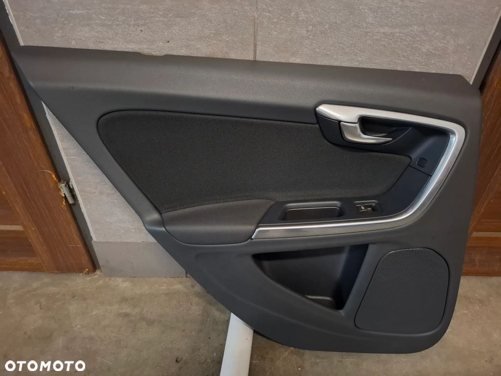 Boczek Drzwi lewy tył Volvo S60 II 2011 - 1