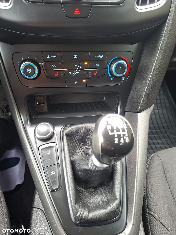 Ford Focus 2.0 TDCi DPF Start-Stopp-System Business - 12