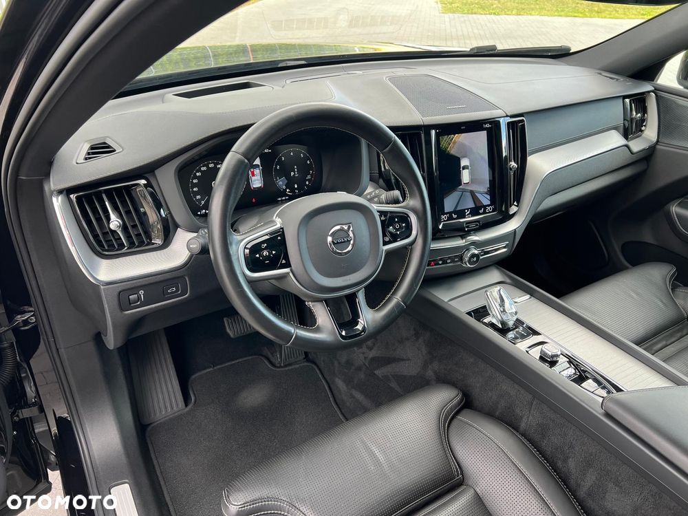 Volvo XC 60 B5 B AWD Inscription - 24