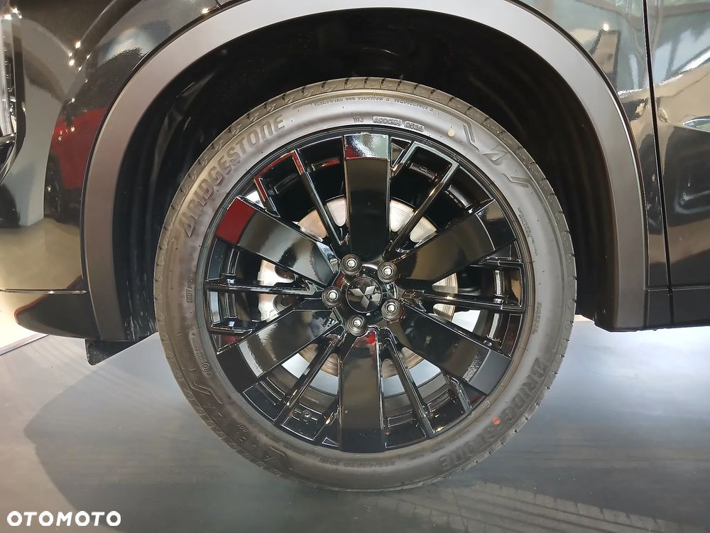 Mitsubishi Outlander Black Edition - 7
