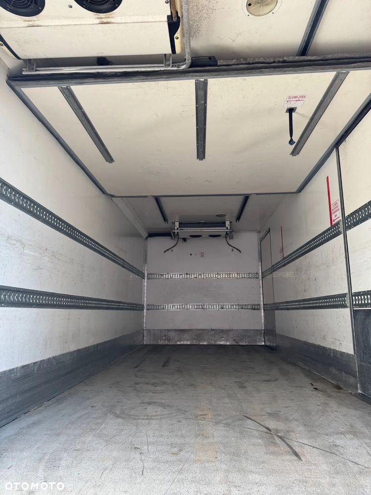 Renault Premium - 8