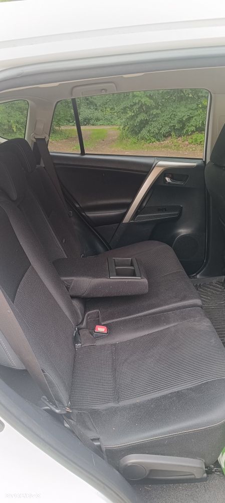 Toyota RAV4 - 8
