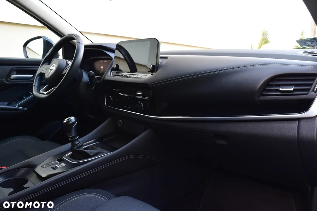 Nissan Qashqai 1.3 DIG-T N-Connecta - 29