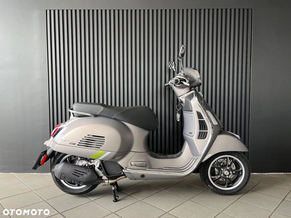 Vespa GTS - 3