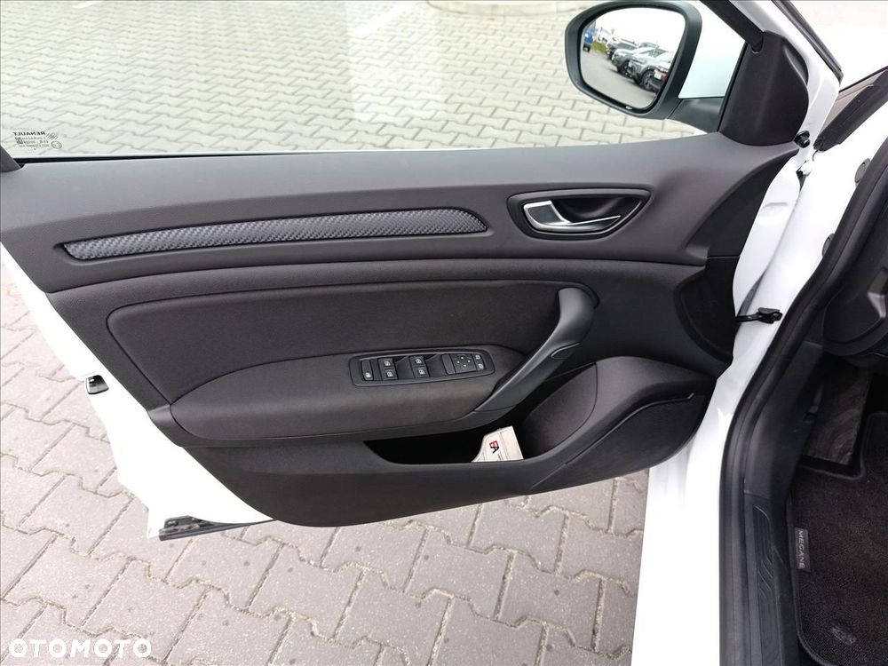 Renault Megane 1.3 TCe Evolution - 10