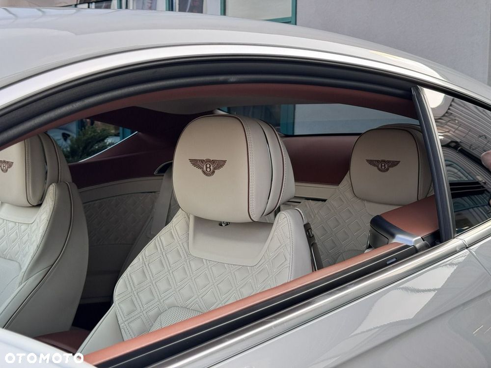 Bentley Continental GT - 23