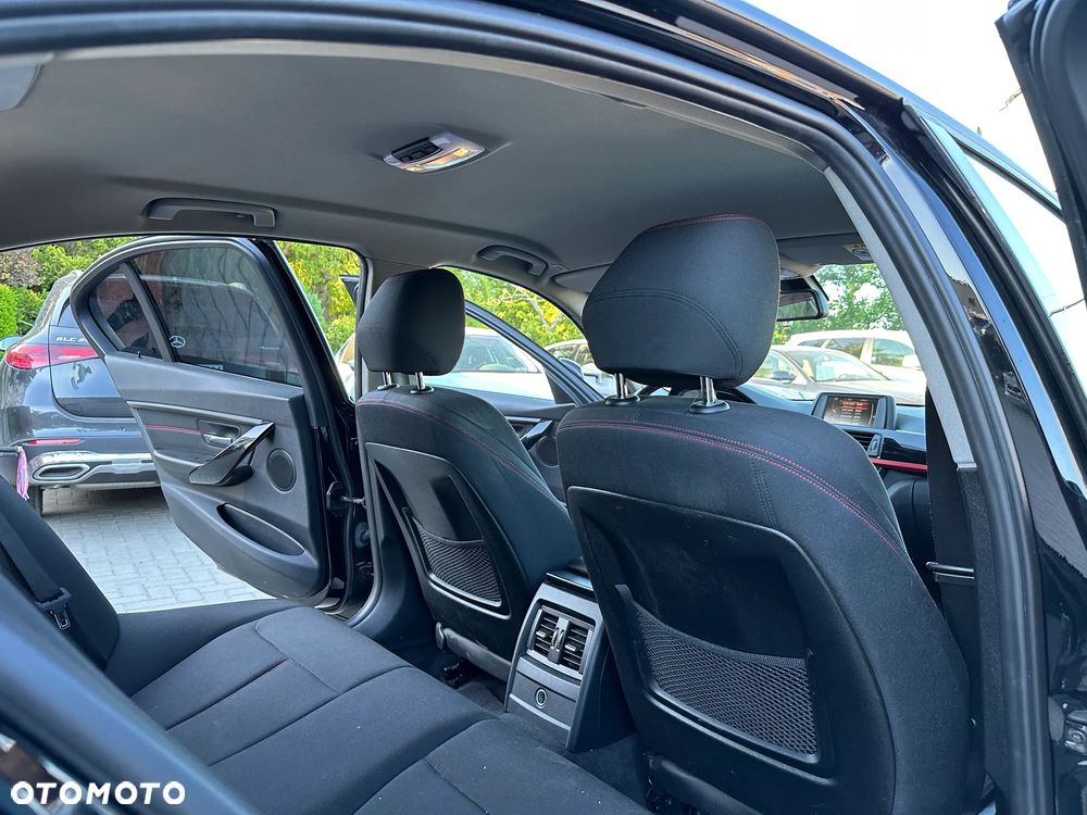 BMW Seria 3 - 23