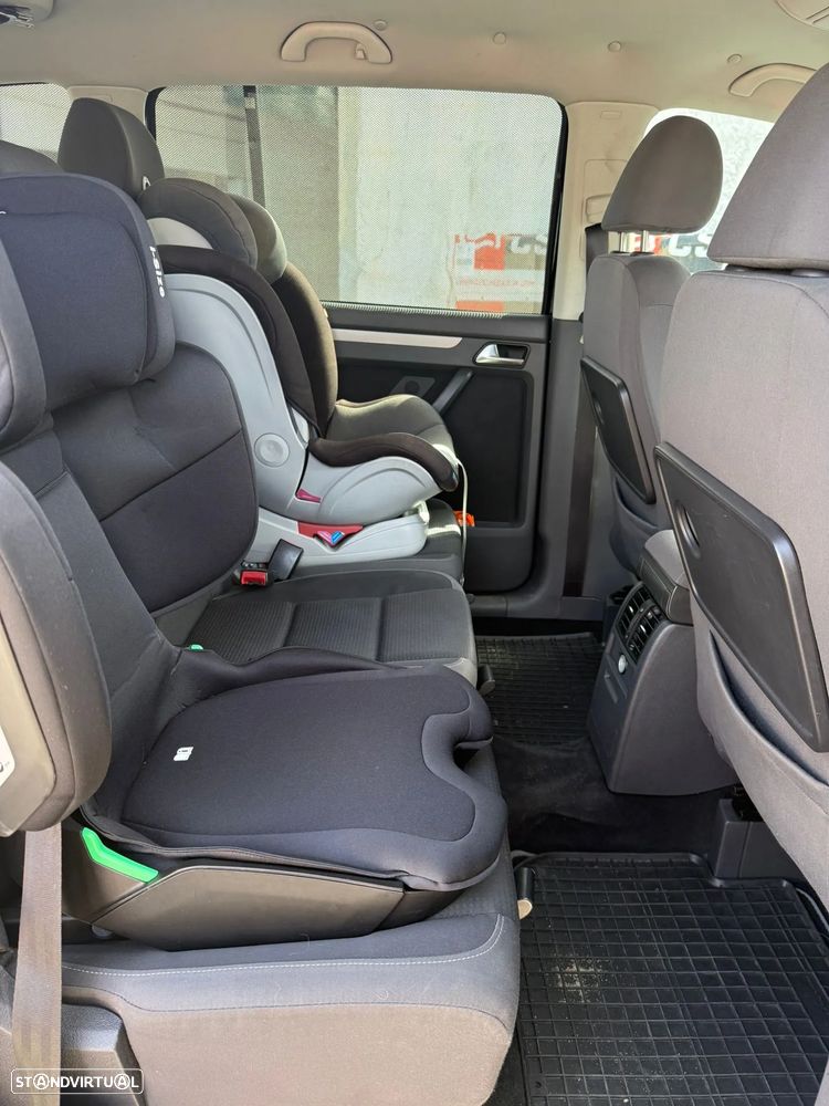 VW Touran 1.9 TDi Conceptl BlueM. 7L - 7