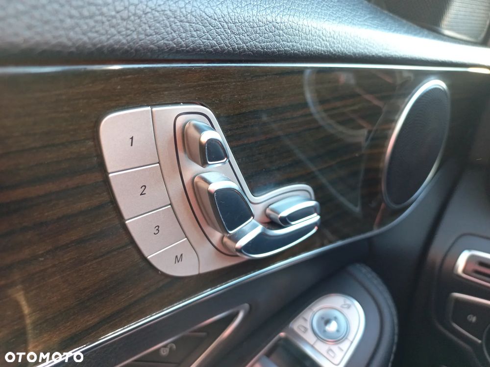 Mercedes-Benz Klasa C 300 7G-TRONIC Avantgarde - 20