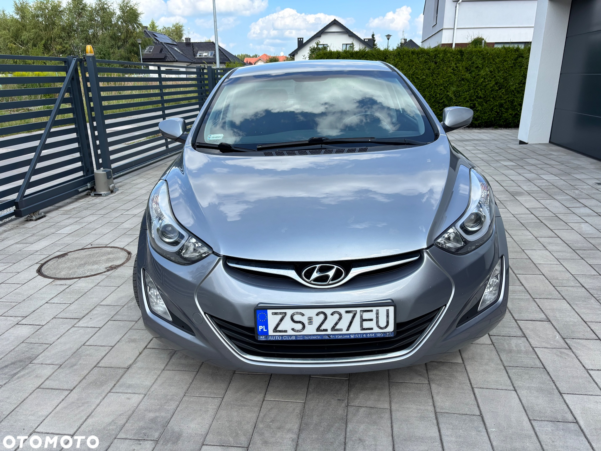 Hyundai Elantra 1.6 Comfort - 15