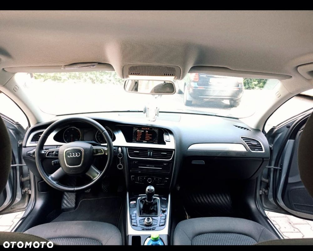 Audi A4 Avant 2.0 TDI DPF Ambiente - 4