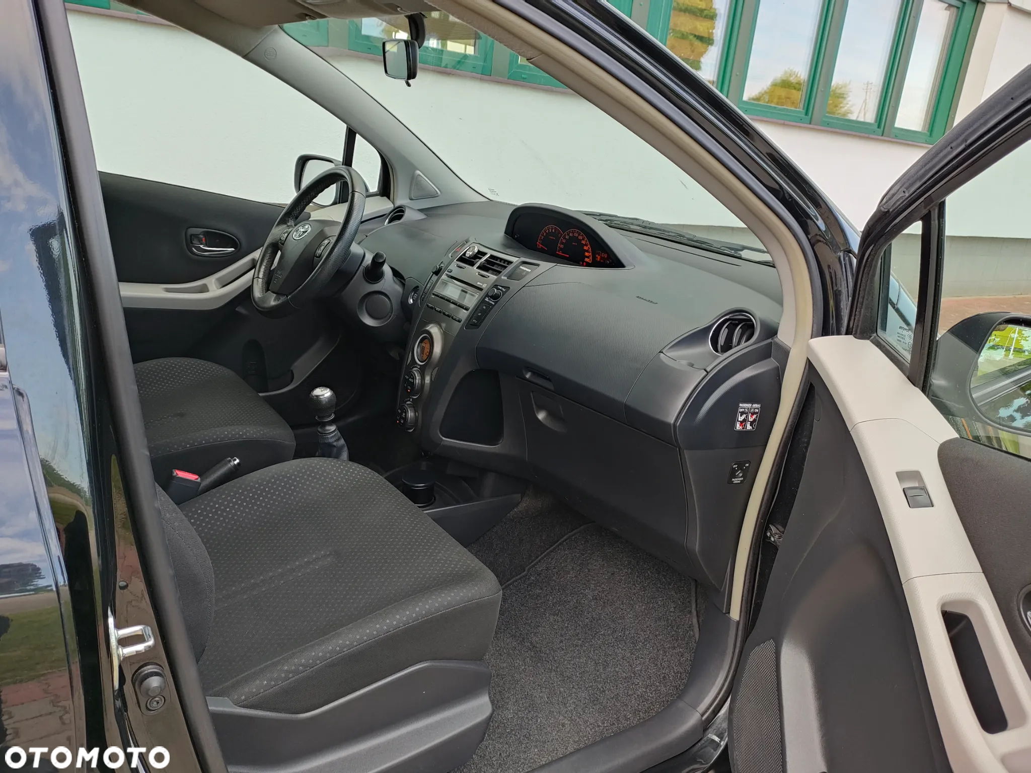 Toyota Yaris - 13