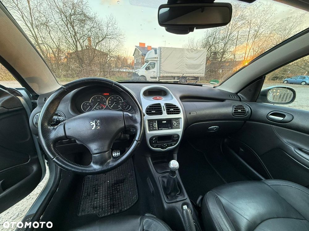 Peugeot 206 CC - 10