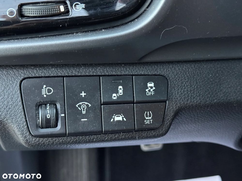 Kia Stonic 1.6 CRDi Platinum Edition - 7