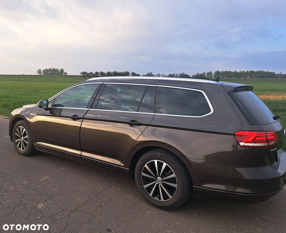 Volkswagen Passat 2.0 TDI (BlueMotion Technology) DSG Comfortline - 3