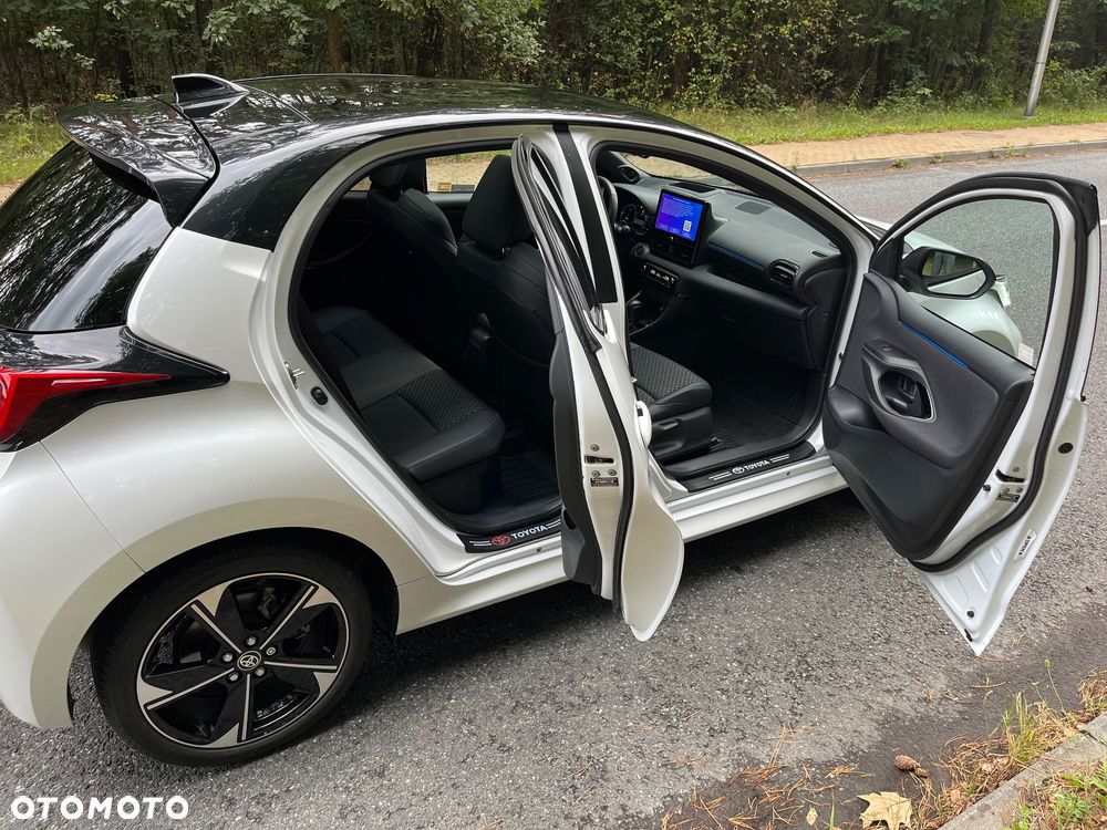 Toyota Yaris Hybrid 1.5 Executive - 26