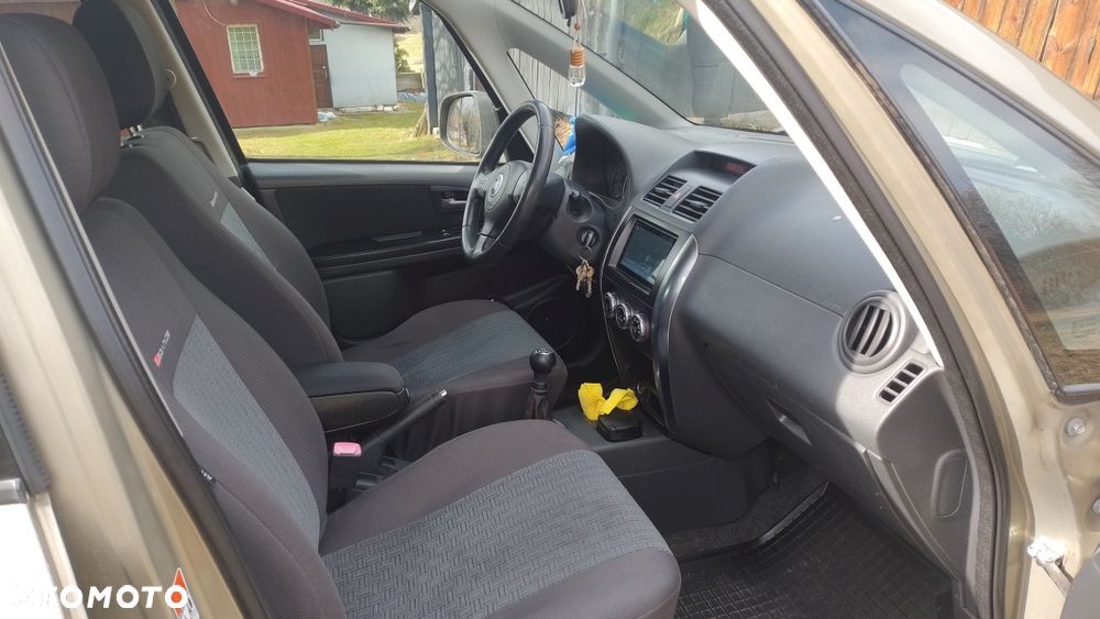 Fiat Sedici 1.6 16V 4x4 Dynamic - 9