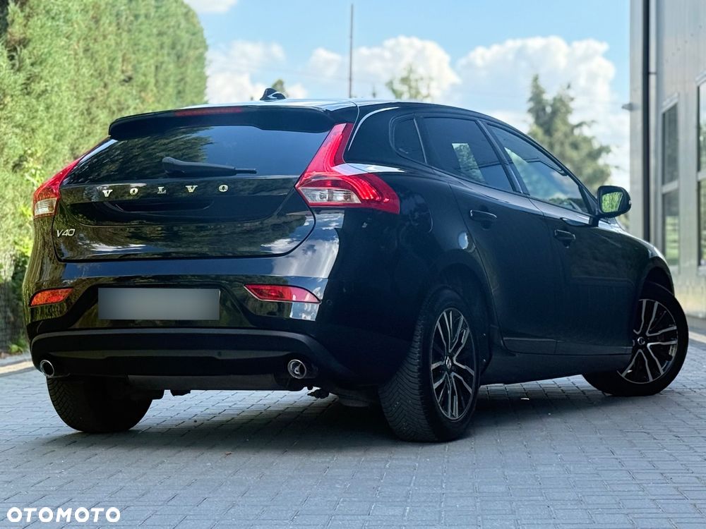 Volvo V40 - 16