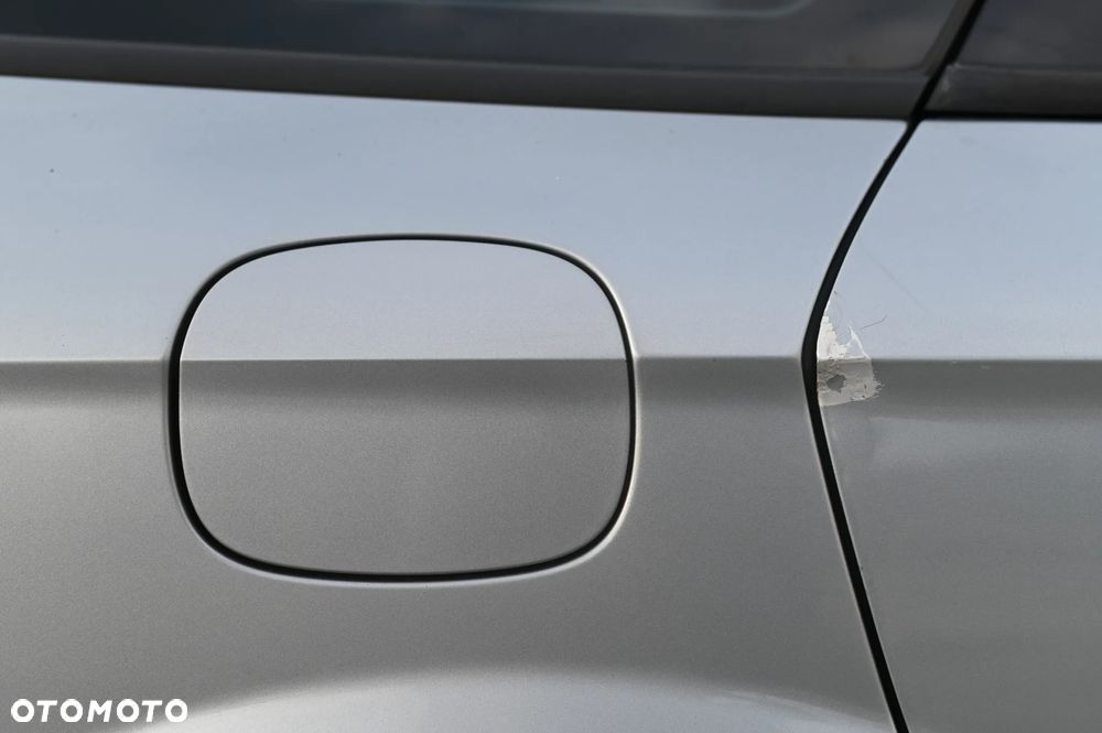 Ford Mondeo 1.8 TDCi Silver X - 19